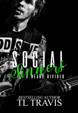 A Heart Divided - TL Travis - Social Sinners