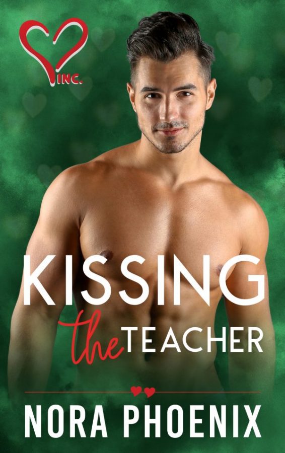 Kissing the Teacher - Nora Phoenix