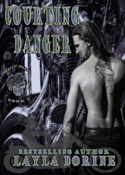 Courting Danger - Layla Dorine